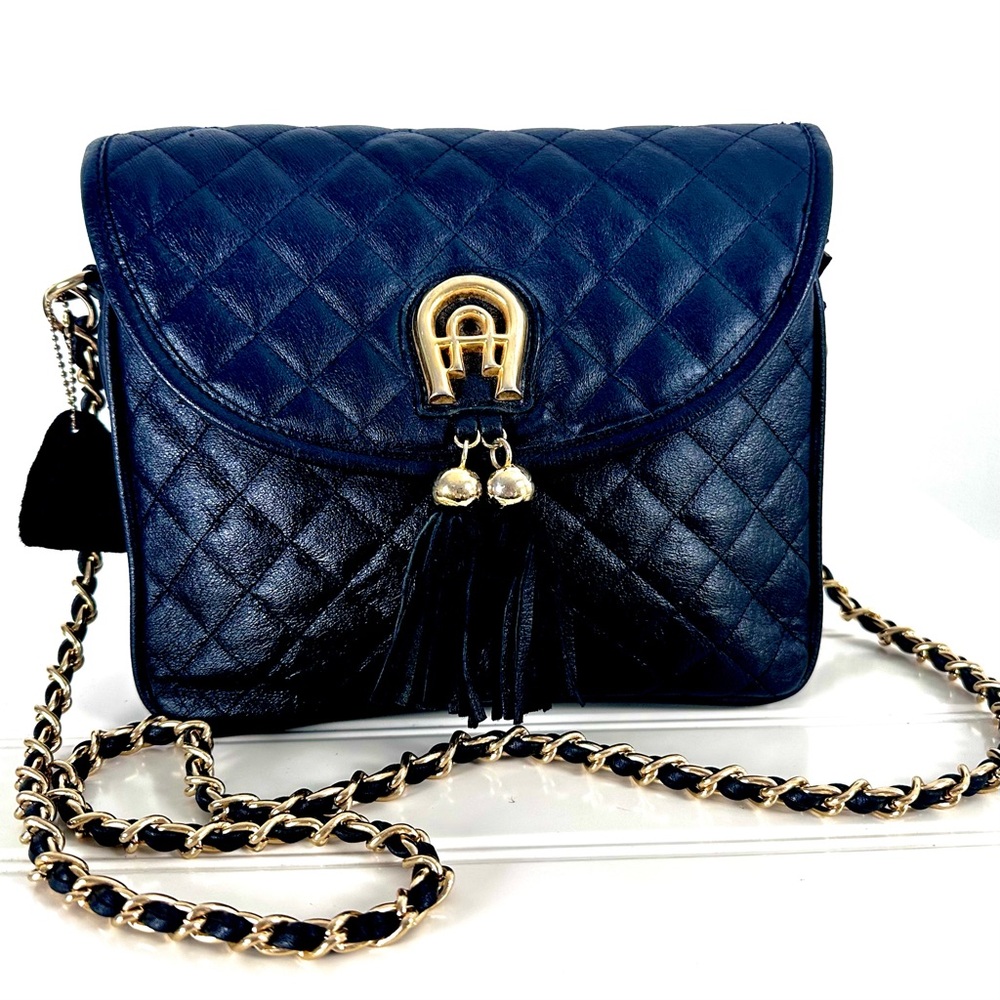 CHENSON Crossbody Quilted Chain Strap Bag Double Tassels
